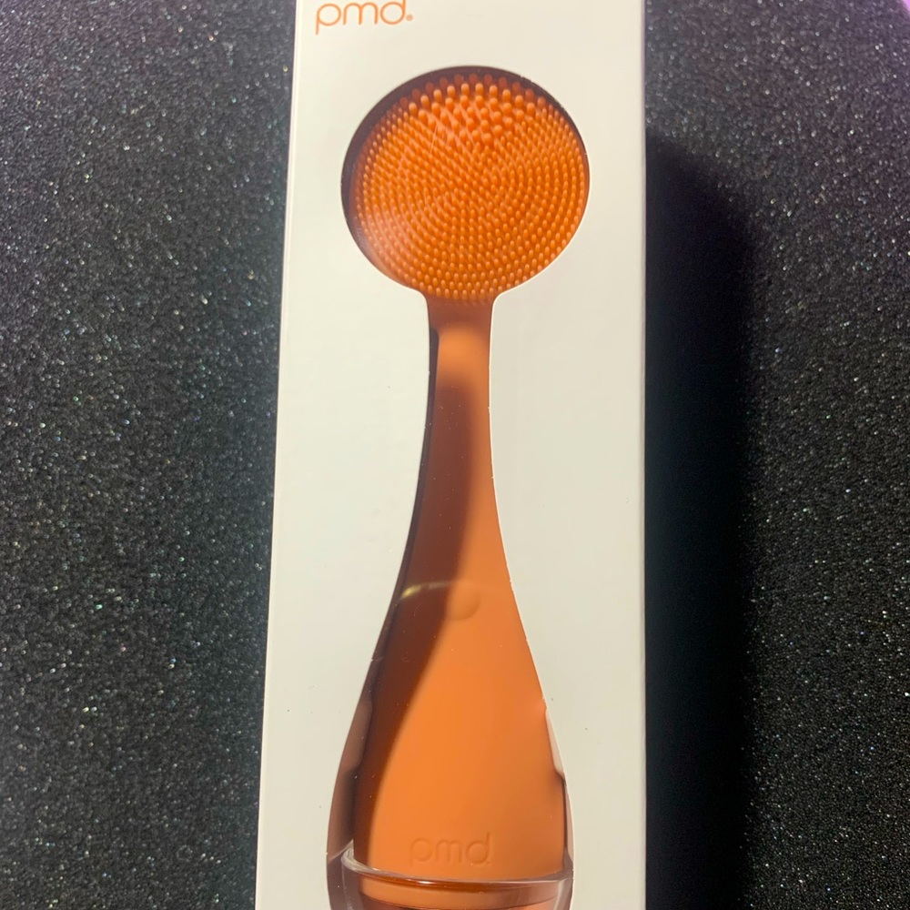 Clean Smart Facial Cleansing Device by PMD Beauty NWOT